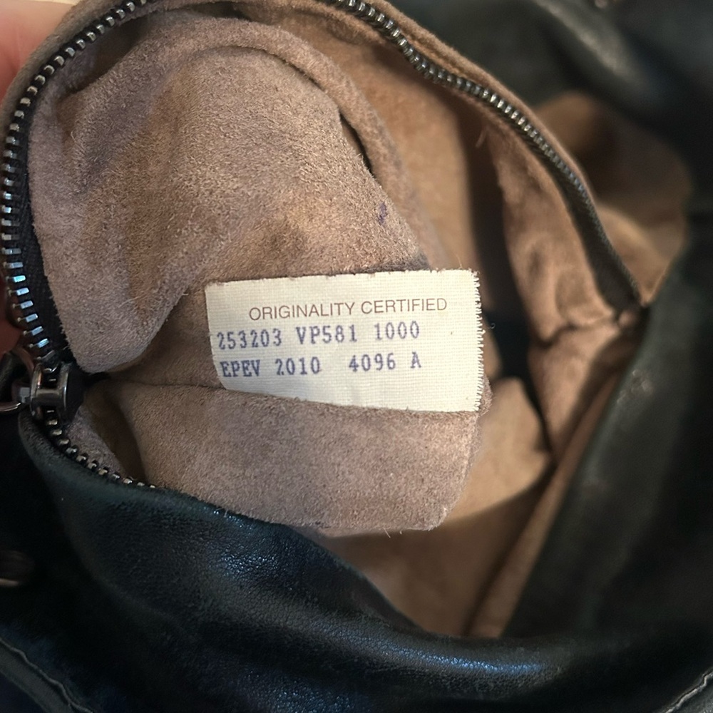 Bottega Veneta Intrecciato Leather & Wool Tote Bag - Picture 14 of 16
